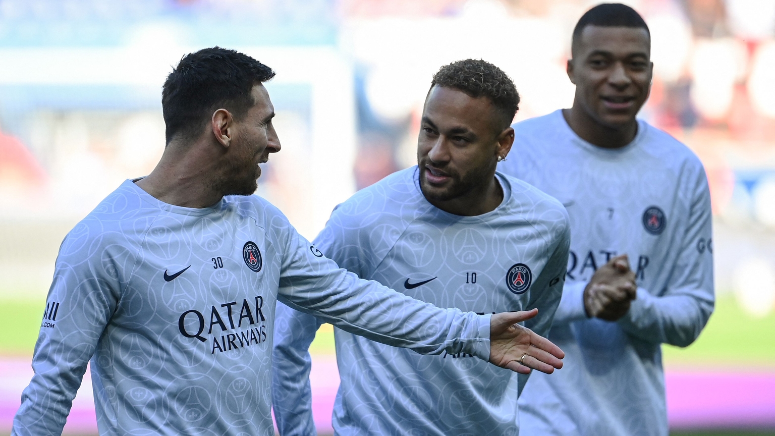 អតីតកីឡាករ PSG ចេញមកពន្យល់ពីមូលហេតុនៅក្រោយការបរាជ័យរបស់ Messi, Neymar នឹង Mbappe